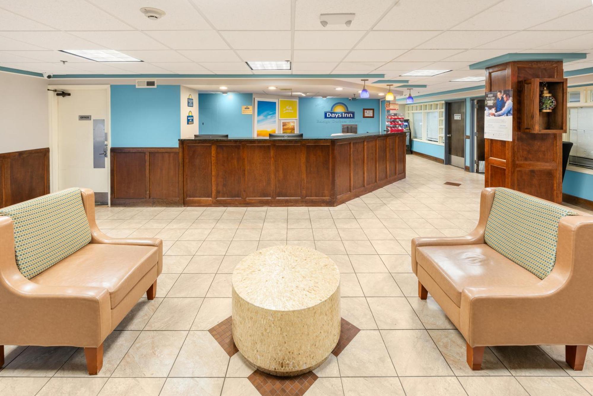 Days By Wyndham Raleigh-airport-research Triangle Park 2*