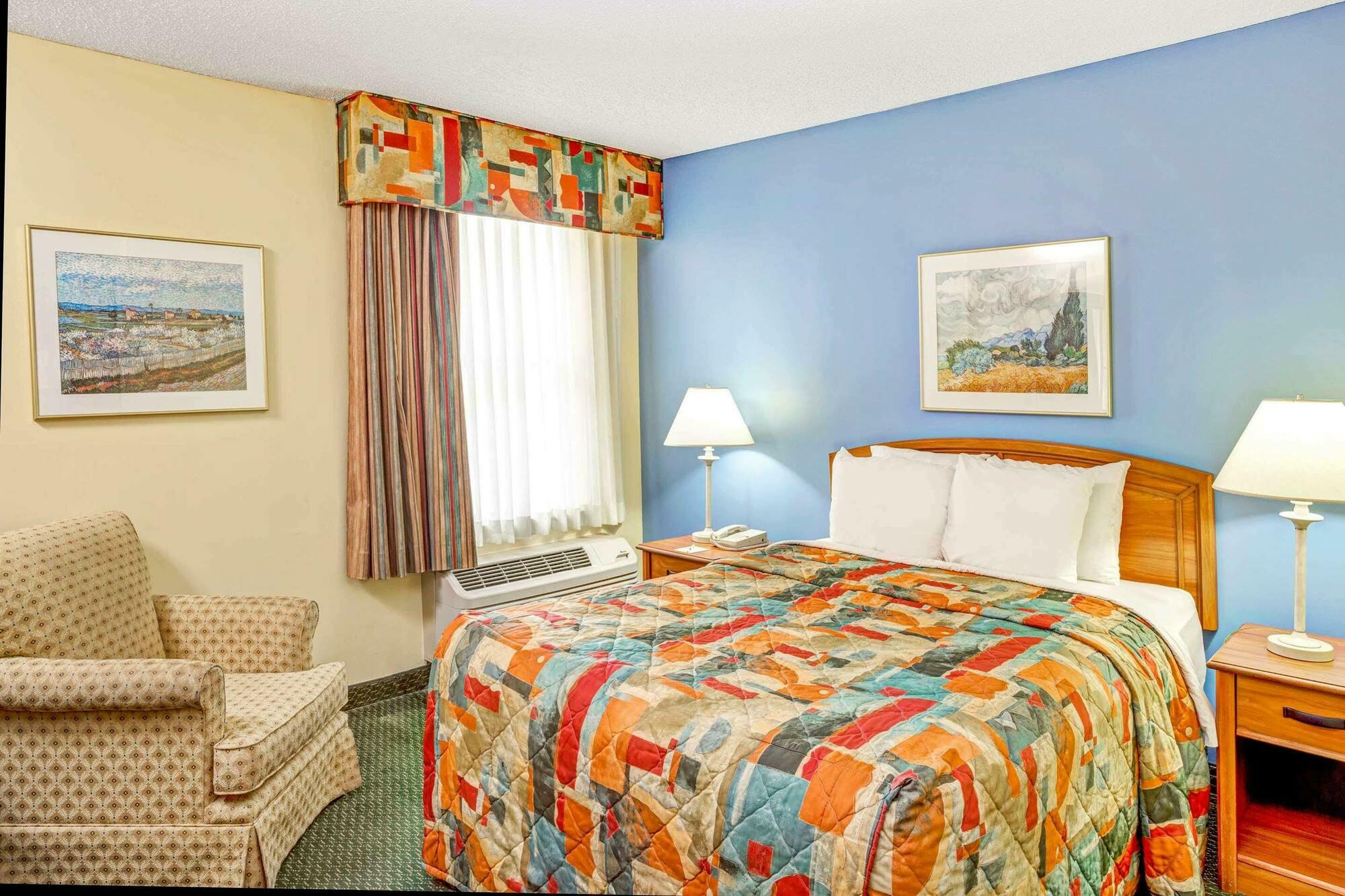 Days By Wyndham Raleigh-airport-research Triangle Park Hotel Morrisville